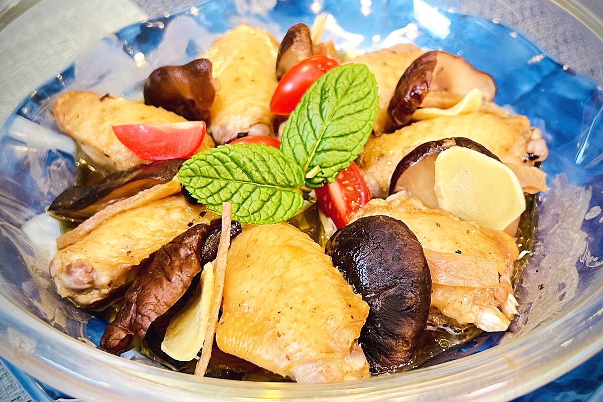 Steamed Chicken Wings - Yan Can Cook